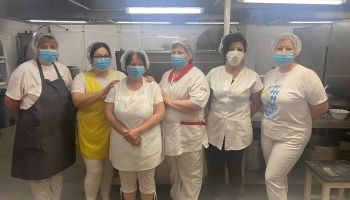 A kíváló étel pedig váljék Mindenki egészségére!