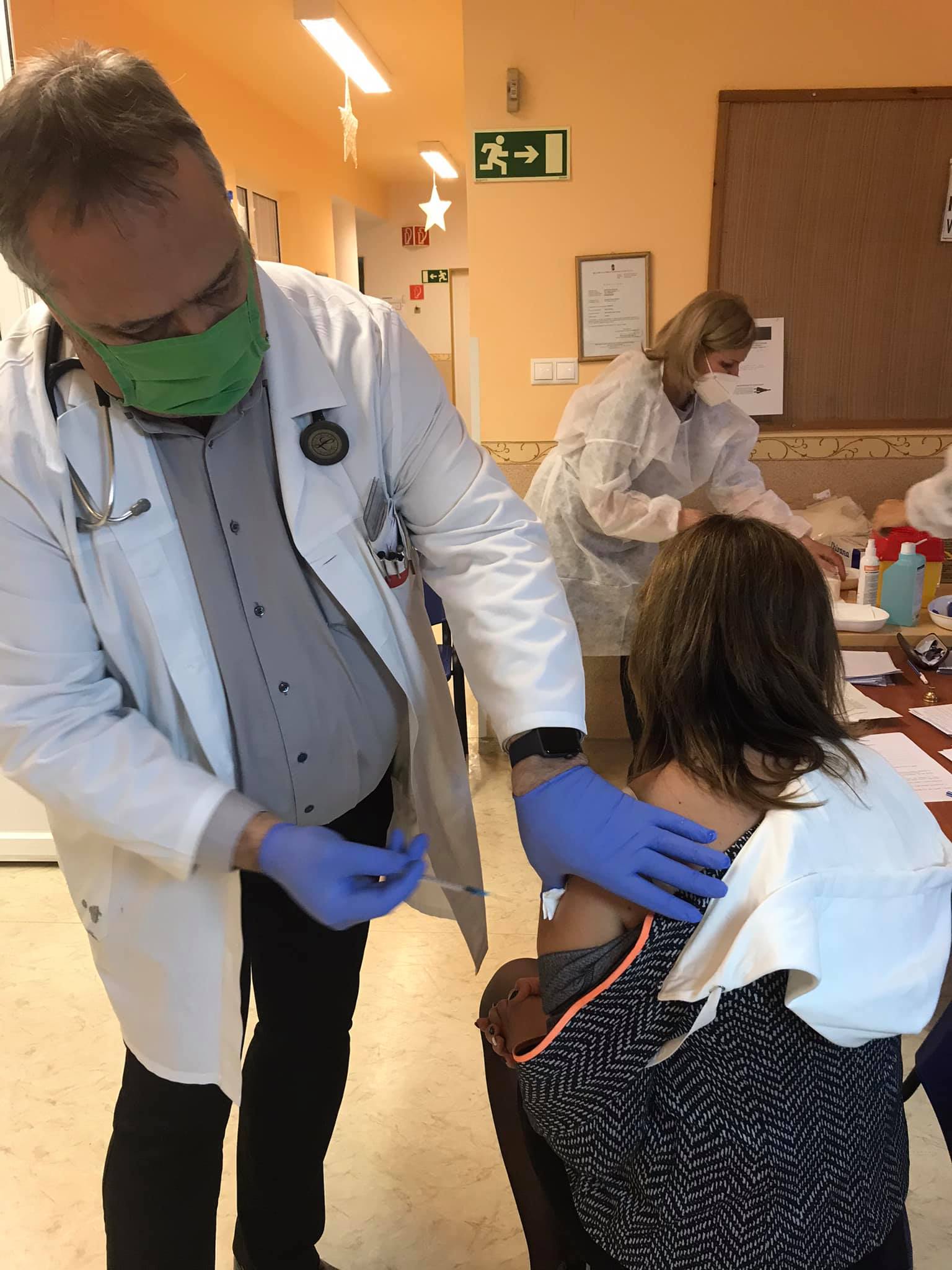 Szociális munkatársak védőoltása