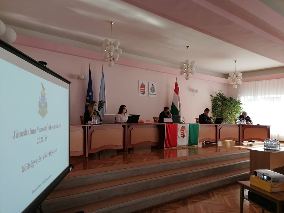 Folynak a város költségvetési tárgyalásai