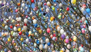 A legfürgébbek a tojásfa díszítésben
