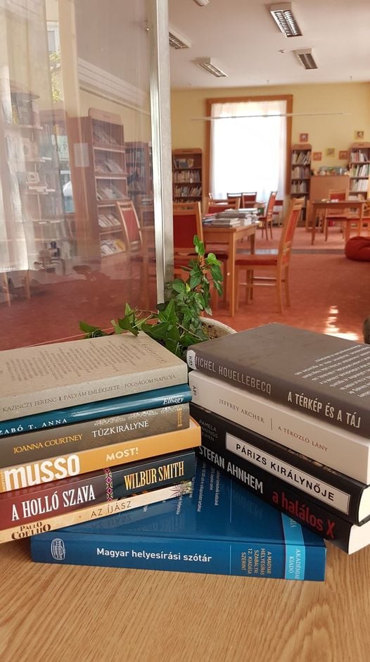 A Könyvtár ismét nyitva tart