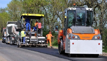 Kiskunhalas-Baja közötti út felújítása