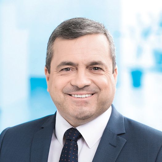 A pártszövetség jelöltjeként küzd