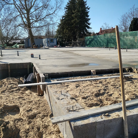 Hamarosan befejeződik az alapozás