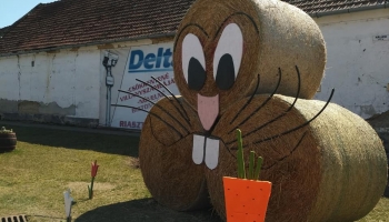 A közterek is húsvéti díszbe öltöztek