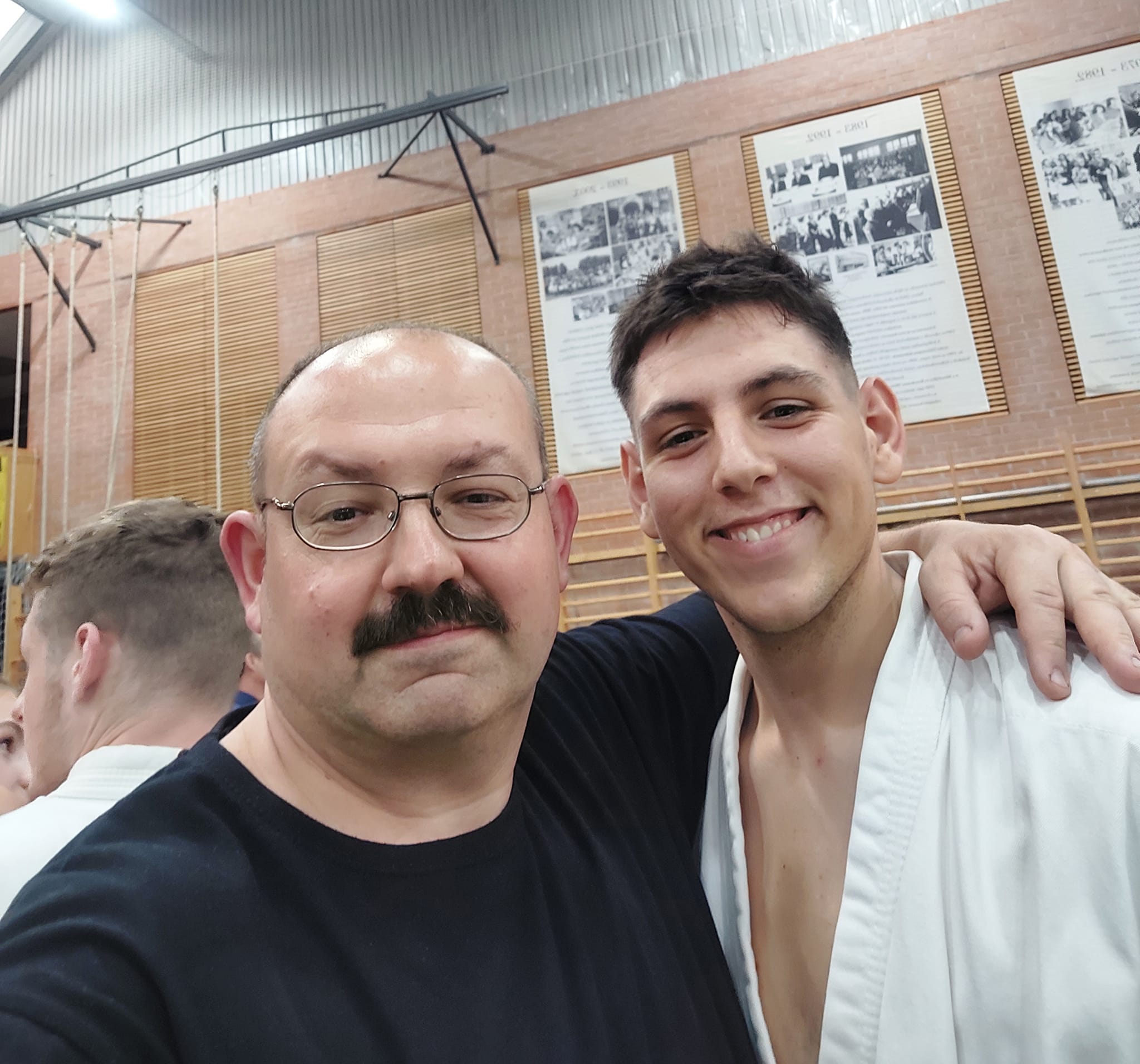Jánoshalmi versenyzők is küzdenek...
