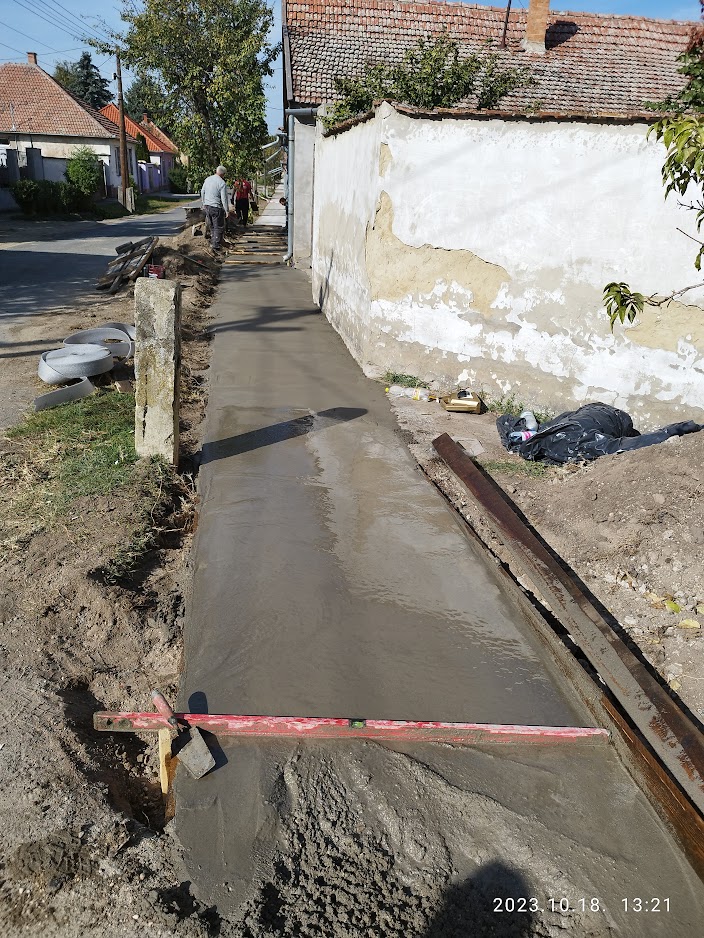 Városi Járdaépítési Program - bontás és tükör készítés
