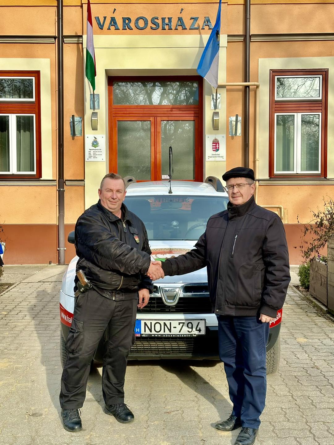 A Halas-Pajzs Vagyonvédelmi Kft. munkatársai is megkezdik a járőrözést