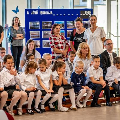 241135663 4389729544398591 9159957973069252766 N