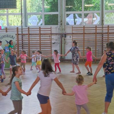 281303999 1295785807617049 4871667032763235895 N