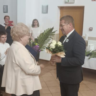 284093665 428021219330016 6100588190937295974 N