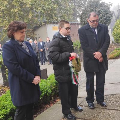 311830337 542924277839709 512149005240999674 N